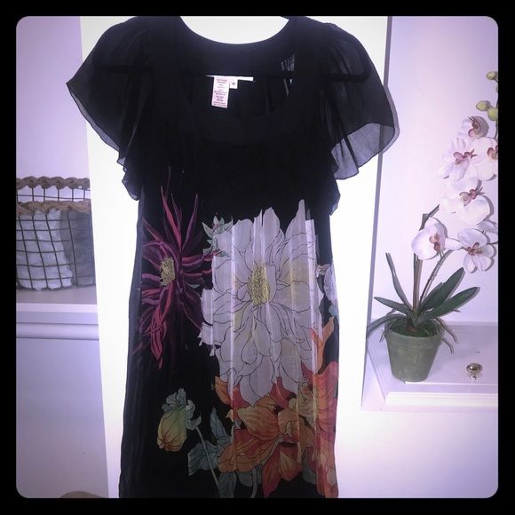 Max Studio - Picture 1 of 2